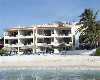 Aquatech Villas Derosa Resort 아쿠말