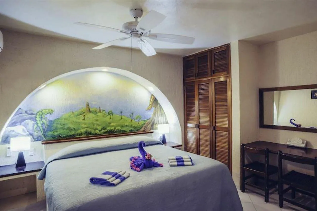 Aquatech Villas Derosa Resort Akumal