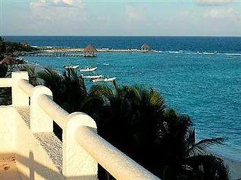 Aquatech Villas Derosa Resort Akumal México