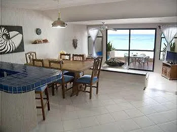 Aquatech Villas Derosa Resort Akumal