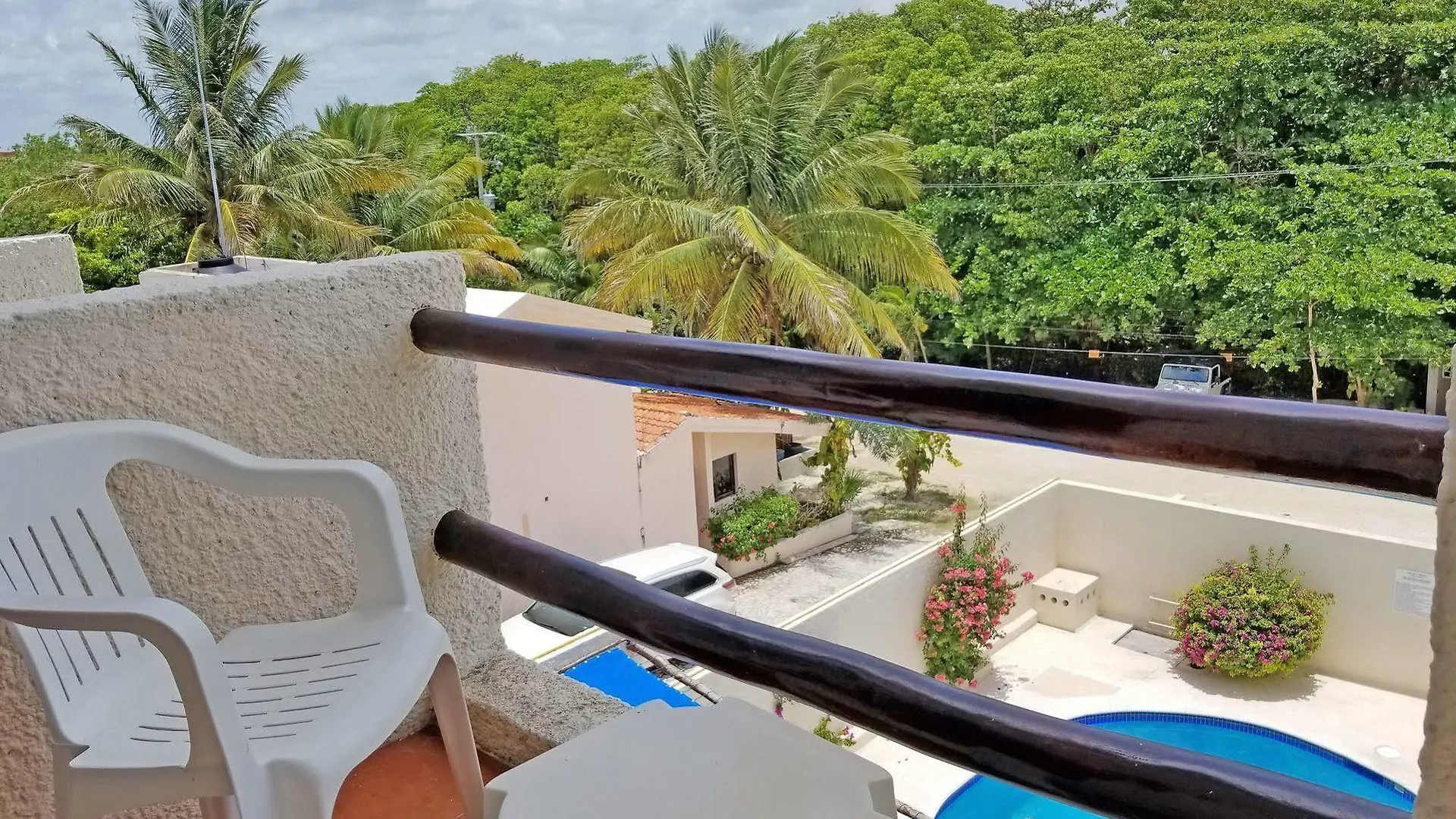 Aquatech Villas Derosa Resort Akumal 3*,